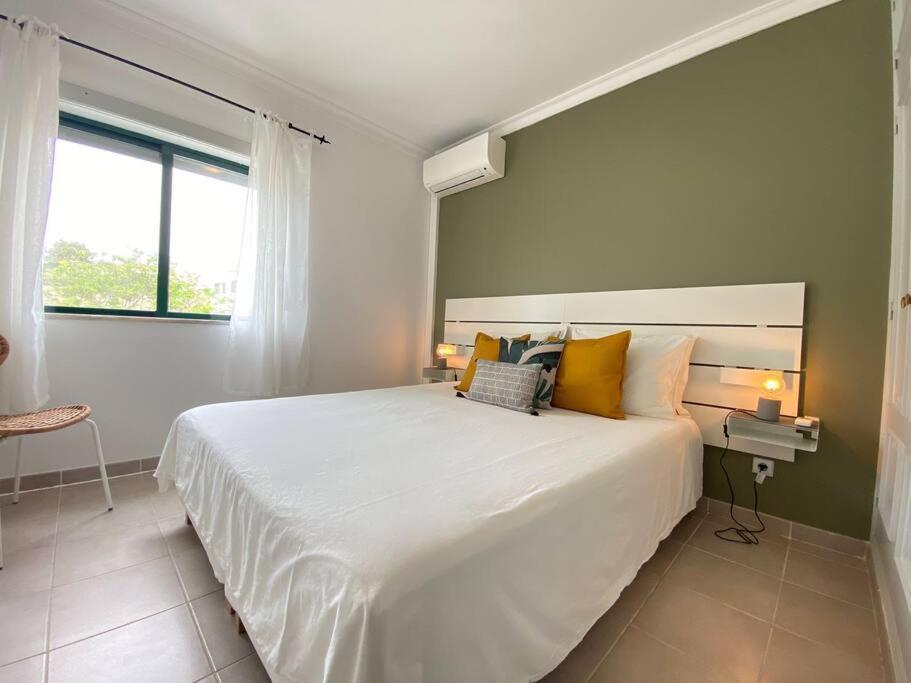 Apartamento Amparo-T2 C/Piscina 카르보에이루 외부 사진